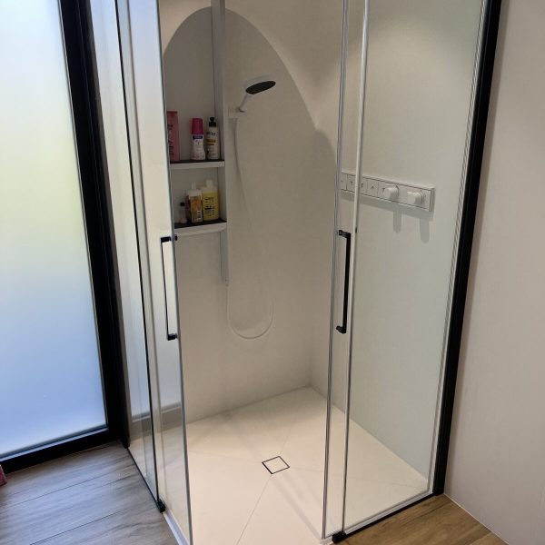 easyplomberie-douche-cabine-noir-moderne